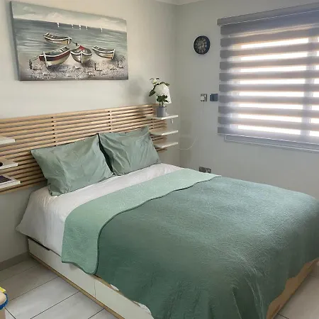 Nissi Breeze Apartment *