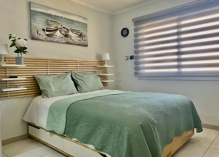 Dene Hollow * Ayia Napa